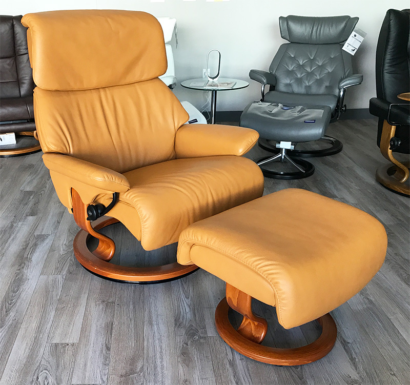 Stressless Spirit Large Dream Cori Tan Leather Recliner Chair by Ekornes